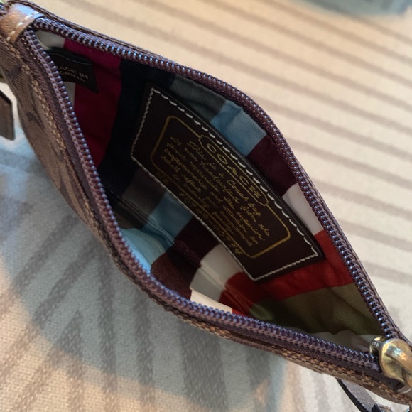 Coach Wristlet! - Picture 5 of 5